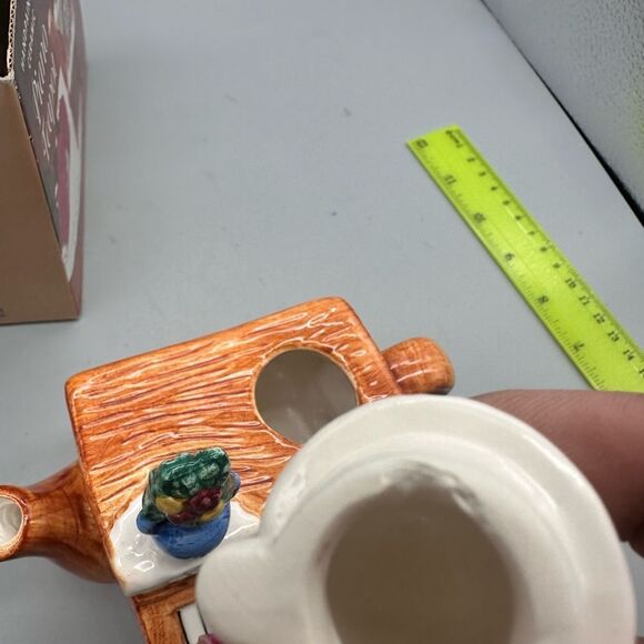 Simply Delicious ceramic piano teapot - Picture 13 of 15